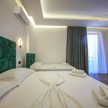 Hotel Roas *